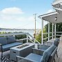 'cedar & Sage' Waterfront Cottage on Puget Sound