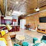 'downtown Delight' w/ Patio! 1 Mi to Ball State