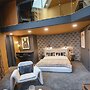 La Suite
