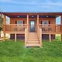 Pet Friendly! Countryside Couples Stay in Illinois