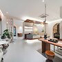 Bright Moon Valley Smart Hotel