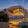 Fabhotel Jk Grand