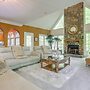 3 Mi to Roswell Riverwalk: Spacious Getaway!