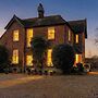 House Annexe Sleeps 18 Heated Pool