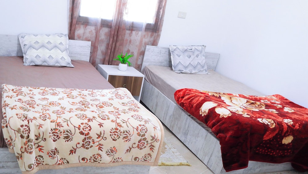 Elegant 2-bedroom Apartment in the Heart of Sidi Bouzid , Essafir Resi