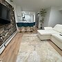 Luxe 1BR Oasis - Prime NY Stay