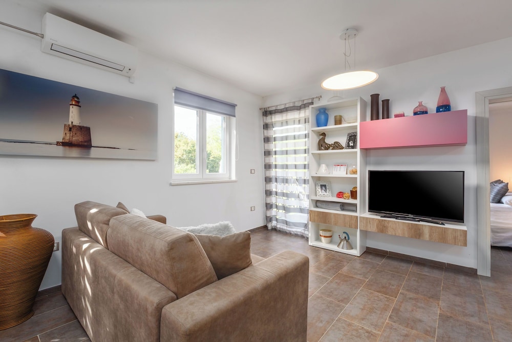 Apartments Cetri Hrasta