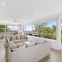 Spacious 5-bed Beach House With Ocean View