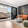 Chic Home With BBQ & Outdoor Dining