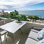 CP - Modern Beachside Apartment in Estepona