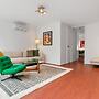 Spacious 3-bed Townhouse With Courtyard
