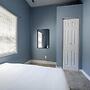 Affordable Quaint Retreat in Indianapolis