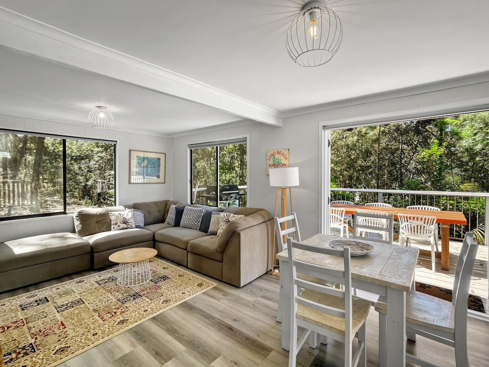 Family Beach House With Outdoor Entertaining