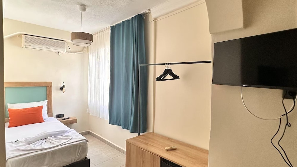 Minik Bi Otel
