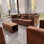 Astoria City Resort by Mayburgh