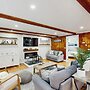 3BR House Close to Beach: Large Yard & Deck!