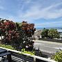 Centrally located Hilltop Apartment