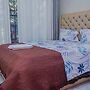 golden leaf apartment