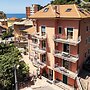 Kriss Apartments