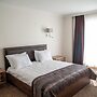 The Life Nest Hotel