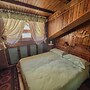 Renovated Mountain View Apartment