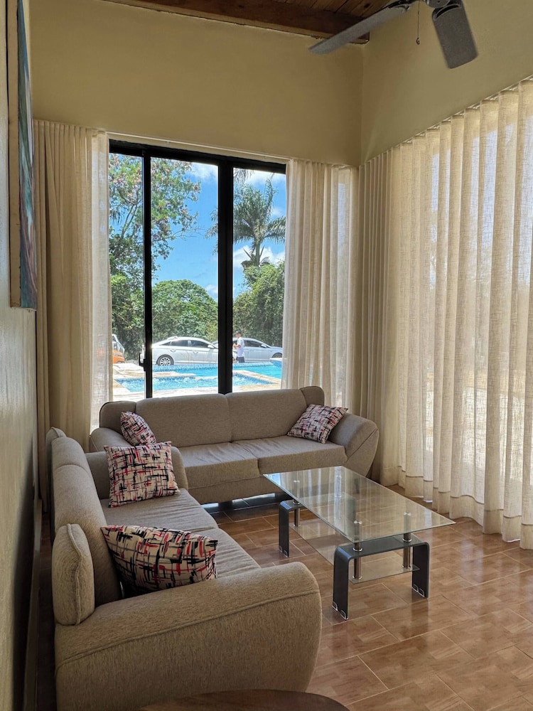 Las Indígenas 6BR Pool Jacuzzi Gazebo