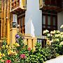 Overland Hotel