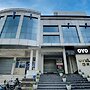 Collection O Ovel Hotel Grand