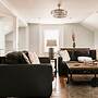 Charming Condo Historic Comfort Access