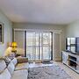 3rd-floor Condo W/fountain Views, Private Balcony & W/d, On-site Pool 
