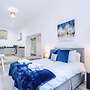 Bolton City Oasis - Cozy Apartment Rental