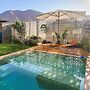 w Private 4BR Getaway With Pool Cinema