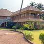 Lahari by Hireavilla - Chic 4BR Beachfront Villa