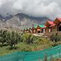 Tandi Sarai Huts