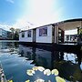 Schwimmendes Ferienhaus in Berlin