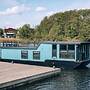 Schwimmendes Ferienhaus in Berlin