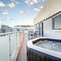 Luxury PH - Terrace & Jacuzzi & Sunbeds