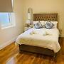 Near Hampden - Parking - Wifi - Sleeps 6