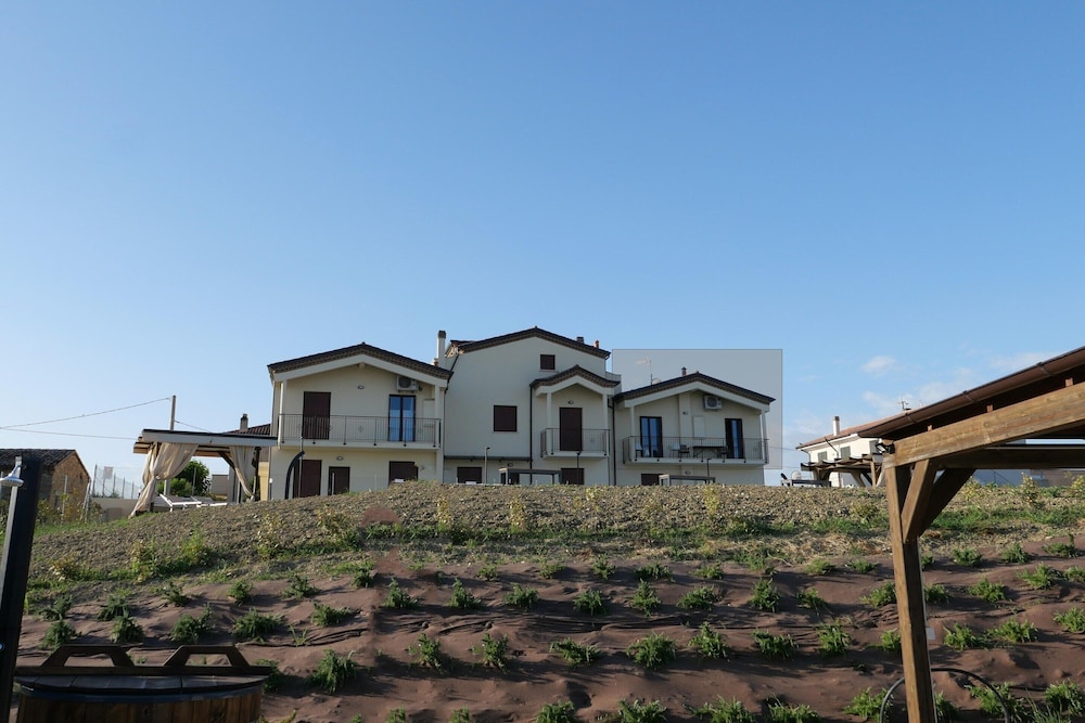 Ferienwohnung mit Pool und Panoramablick