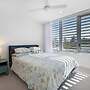 Luxury 2BR Palm Beach Apartment