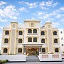 Sugan Hotel & Resort