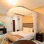 Lavish Suites