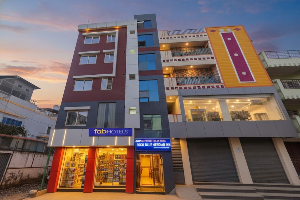 Fabhotel Royal Blue Meridian Inn