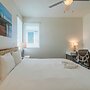The Lotus Serene Stay with Pool-Gym-EV