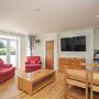Charming Central Kingston Flat by the River