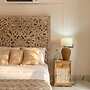 ELIVAAS Casa Del Mundo Luxe Pet friendly