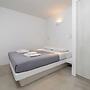 Earth Line Apartement