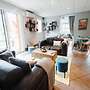 Cozy 2-bedroom Apartment for 4 People