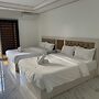 OYUSTAY Clark condo near airport casino