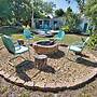 Pet Friendly Firepit Minutes to Beach Sleeps 6